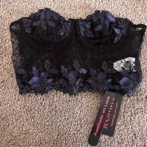 ROMWE Black and Blue Floral Lace Bralette